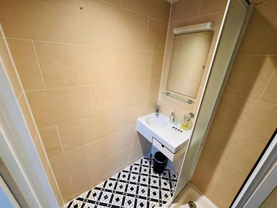 Trio'S Haven In Portebello Road Londyn Zewnętrze zdjęcie