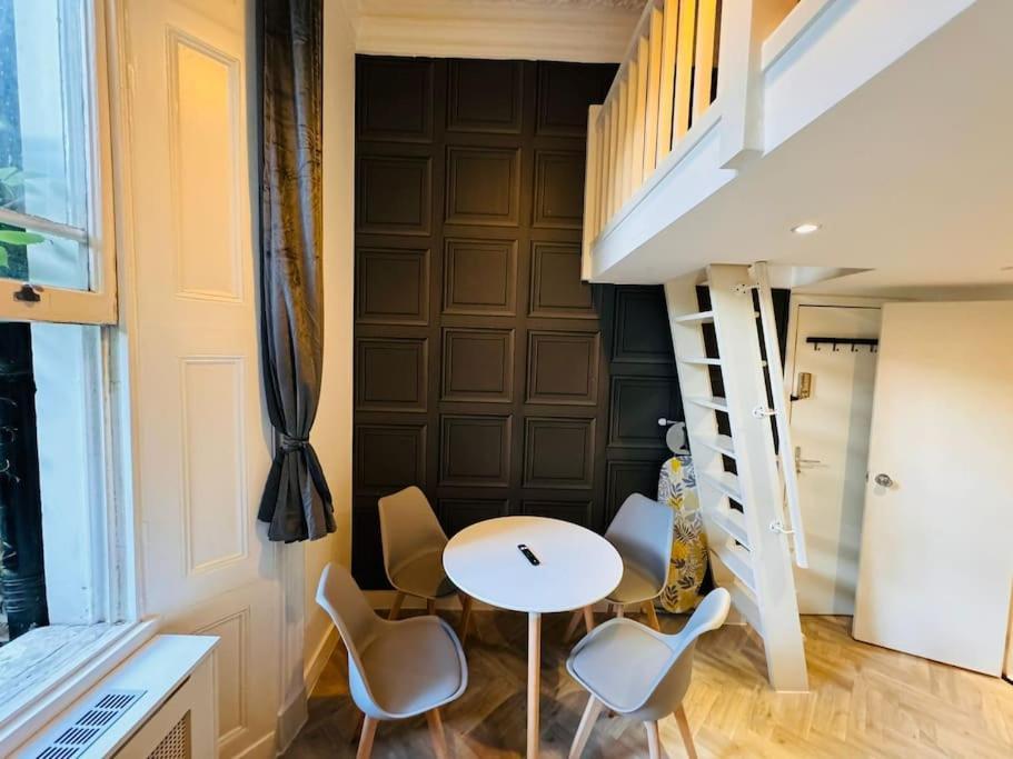 Trio'S Haven In Portebello Road Londyn Zewnętrze zdjęcie